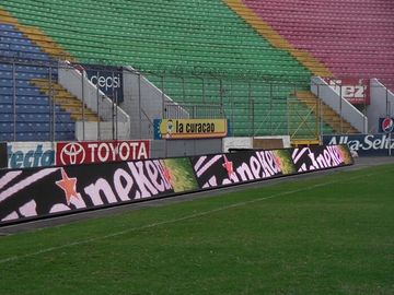 중국 축구 게임 동적인 경기장 둘레에 의하여 지도되는 전시 수직 두루말기 에너지 절약 협력 업체